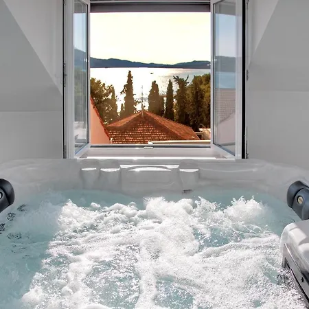 Jacuzzi Daire *